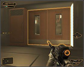 Przesuwaj się tu w prawo #1, nieustannie monitorując poczynania przeciwników oraz ruchy mecha - (3) Wariant pokojowy - Przeprawa przez pierwszą część obozu | Bunt Ludzkości - Deus Ex: Bunt Ludzkości - Directors Cut - poradnik do gry