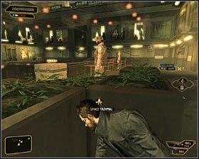 Wyjdź z szybu i ustaw się za najbliższą zasłoną #1 - (3) Wariant pokojowy - Wejście do budynku Hengsha Court Gardens - Deus Ex: Bunt Ludzkości - Directors Cut - poradnik do gry