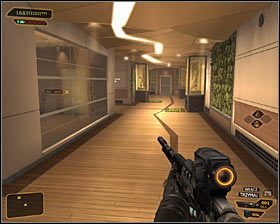 Jak już wspomniałem, uważaj na elitarnego oponenta, bo niełatwo będzie go pokonać - (1) Wariant agresywny - Przeprawa przez biura | Deus Ex Bunt Ludzkości - Deus Ex: Bunt Ludzkości - Directors Cut - poradnik do gry