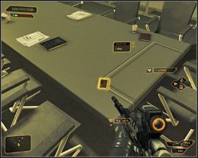 Centralne pomieszczenie na poziomie 3 to sala konferencyjna #1 - (7) Wariant pokojowy - Dotarcie do klatki schodowej | Deus Ex Bunt Ludzkości - Deus Ex: Bunt Ludzkości - Directors Cut - poradnik do gry