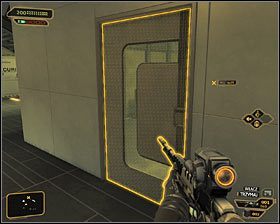 Na sam koniec zajmij się zbadaniem dwóch niewielkich pomieszczeń znajdujących się w tej okolicy (także na poziomie 2) - (7) Wariant pokojowy - Dotarcie do klatki schodowej | Deus Ex Bunt Ludzkości - Deus Ex: Bunt Ludzkości - Directors Cut - poradnik do gry