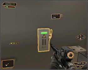 Na dachu transformatora widoczne są wyładowania #1 i jeżeli główny bohater posiada ulepszenie Tarcza EMP, to nie musisz się nimi przejmować - (3) Przedostanie się na teren portu | Deus Ex Bunt Ludzkości - Deus Ex: Bunt Ludzkości - Directors Cut - poradnik do gry