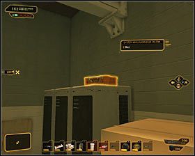 Po dotarciu do rozwidlenia wybierz północne drzwi prowadzące do niewielkiego składziku #1 - Upgradey broni | Deus Ex Bunt Ludzkości - Deus Ex: Bunt Ludzkości - Directors Cut - poradnik do gry