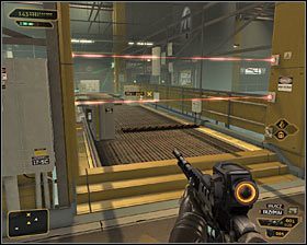 Jeżeli nie posiadasz możliwości przejścia przez lasery, to po zlikwidowaniu wartownika przesuń się jeszcze dalej na wschód - (4) wariant pokojowy- Przeprawa przez salę kriosterylizacji - Poszukiwanie dowodu - Deus Ex Bunt Ludzkości - poradnik akt II - Hengsha