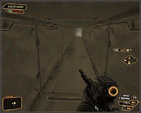 Jeżeli nie zamierzasz ogłuszać przeciwników, to zgodnie z wcześniejszą wskazówką musisz z pomocą kamuflażu (ulepszenie System maskujący) dotrzeć do przycisku, który przywołuje kolejkę - (5) Wariant pokojowy- Wezwanie kolejki linowej - Twarzą w twarz z Elizą Cassan - Deus Ex Bunt Ludzkości - poradnik akt III - Kanada, Detroit 2