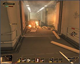 Po dokonaniu zakupów proponowałbym rozejrzeć się po tym pomieszczeniu, dzięki czemu odnajdziesz niezabezpieczony terminal komputerowy, kredyty, Ebooka oraz palmtopa z hasłem #1, które okaże się pomocne w samej końcówce gry - (5) Przeprawa przez stację - Wyłącz sygnał Darrowa - Deus Ex Bunt Ludzkości - poradnik akt IV - Hengsha 2, Singapur, Panchaja, zakończenia