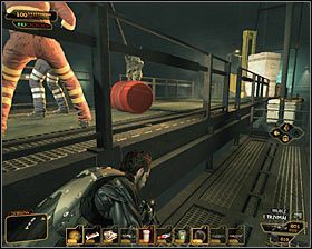 Jeżeli cywile nadal żyją i preferujesz wariant pokojowy, to zaczekaj aż będzie tu bezpiecznie, podejdź do mostu i przeskocz nad prawą balustradą #1 - (8) Dotarcie do centrum transmisyjnego - Wyłącz sygnał Darrowa - Deus Ex Bunt Ludzkości - poradnik akt IV - Hengsha 2, Singapur, Panchaja, zakończenia