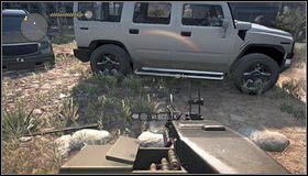 Przed saloonem chowamy się gdzieś i zabijamy przeciwnika z rakietnicą (jest w jednym z okien budynku po przeciwnej stronie placu, rozpoznamy go po czerwonym laserze) - Saloon | Rozdział 9 | Call of Juarez The Cartel - Call of Juarez: The Cartel - poradnik do gry