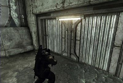 Po walce i zabraniu brukowca przejdź przez żelazną bramę - IV - Uszczelnić luki | Akt 4 w Gears of War 3 - Gears of War 3 - poradnik do gry (opis przejścia, nieśmiertelniki, osiągnięcia)