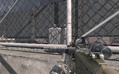 Kiedy teren będzie czysty podejdź do siatki z prawej - III- Scorched Earth | Opis przejścia gry | Call of Duty Modern Warfare 3 - Call of Duty: Modern Warfare 3 - opis przejścia i operacje specjalne - poradnik do gry
