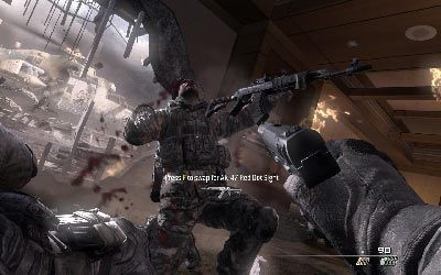Po animacji zabij pistoletem dwóch żołnierzy, a potem przejdź do sąsiedniego pomieszczenia - III- Scorched Earth | Opis przejścia gry | Call of Duty Modern Warfare 3 - Call of Duty: Modern Warfare 3 - opis przejścia i operacje specjalne - poradnik do gry