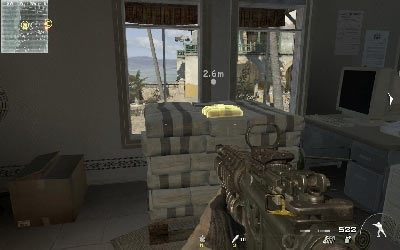 Przejdź do pokoju przy oknie i podłóż we wskazanym miejscu ładunek wybuchowy - Smack Town | Operacje Specjalne | Call of Duty Modern Warfare 3 - Call of Duty: Modern Warfare 3 - opis przejścia i operacje specjalne - poradnik do gry