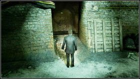 Po wskoczeniu na otwarty pomost czekamy na Charliego [1], by wraz z kompanami ruszyć dalej - Rozdział 4- Huczny upadek | Opis przejścia Uncharted 3 Oszustwo Drakea - Uncharted 3: Oszustwo Drakea - poradnik do gry