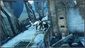 Gdy z naprzeciwka wyłoni się pirat, kończymy wspinaczkę [1] i pozbywamy się pierwszego z czekających na nas przeciwników - Rozdział 12- Porwanie (2) | Opis przejścia Uncharted 3 Oszustwo Drakea - Uncharted 3: Oszustwo Drakea - poradnik do gry