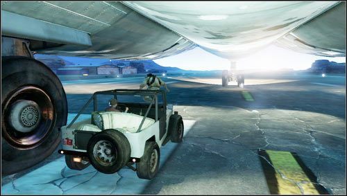 Stojąc na przedniej masce musimy tak pokierować samochodem by podjechał od tyłu do przedniego podwozia [1] - Rozdział 16- Wóz albo przewóz | Opis przejścia Uncharted 3 Oszustwo Drakea - Uncharted 3: Oszustwo Drakea - poradnik do gry