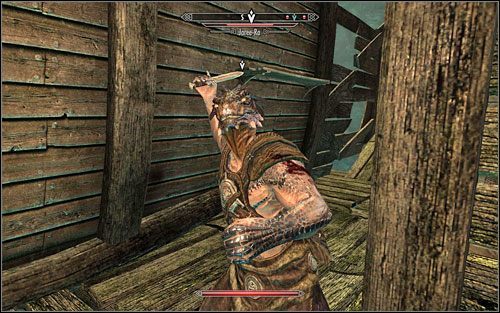 Po dokonaniu egzekucji rozejrzyj się po podziemiu - znajdziesz w nim wiele przydatnych przedmiotów, szczególnie w skrzyni pośrodku twierdzy szabrowników - Ciemno wszędzie! | Questy poboczne w Skyrim - Skyrim - poradnik, mapy, questy