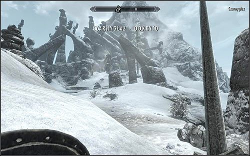 Pierwszy krok to oczywiście dotarcie do Czarnygłazu i zostało to szczegółowo omówione w opisie głównego questu Czarnygłaz - Złoty szpon | Questy poboczne w Skyrim - Skyrim - poradnik, mapy, questy