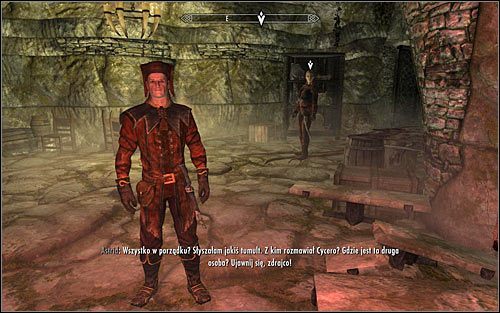Nie musisz szukać Astrid, bo sama powinna się tu za chwilę zjawić (powyższy screen) - Szepty w ciemnościach | Zadania Mrocznego Bractwa | Solucja Skyrim - Skyrim - poradnik, mapy, questy