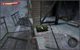 Musisz wdrapać się na drewnianą kładkę sąsiedniego budynku, następnie przeskakując dalej dotrzeć na metalowe balkoniki - Akt 2 (2) | Dowody tożsamości w Dead Island - Dead Island - poradnik do gry