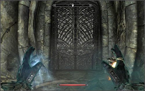 Po kilku chwilach powinien do Ciebie ponownie dołączyć Tolfdir, tak więc warto na niego zaczekać - W podziemiach Saarthal (2) | Questy Akademii w Zimowej Twierdzy | Solucja Skyrim - Skyrim - poradnik, mapy, questy