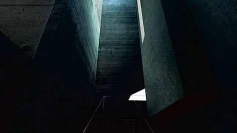 W wąskim korytarzu z granatowymi blokami, udaj się do góry w lewo - Misje Desmonda (3) | Zadania dodatkowe Assassins Creed Revelations - Assassins Creed: Revelations PC - kompletny poradnik do gry