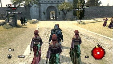 Gdy nawiążesz już współpracę z frakcjami, będziesz spotykał na ulicach miasta grupki ich przedstawicieli - Miejskie Frakcje | Kompendium wiedzy Assassins Creed Revelations - Assassins Creed: Revelations PC - kompletny poradnik do gry