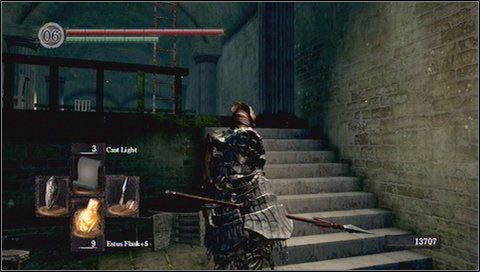 Po walce z gargulcami przebiegamy na drugą stronę dachu i wchodzimy do wieży - Undead Parish (3) | Opis przejścia Dark Souls - Dark Souls - poradnik do gry