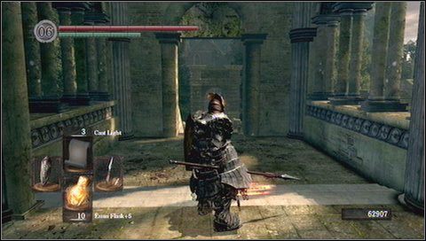 Biegniemy dalej długim przejściem pomiędzy kolumnami - Undead Parish (3) | Opis przejścia Dark Souls - Dark Souls - poradnik do gry