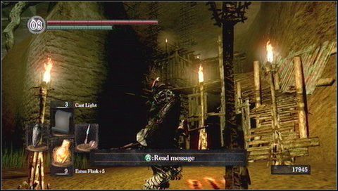 Na platformach po przeciwległe stronie maszyny (przejdziemy tam po korzeniach) ukryto za to przedmioty: Crimson Set, Tin Banishment Catalyst oraz czar Remedy - Blighttown - bagna | Opis przejścia Dark Souls - Dark Souls - poradnik do gry