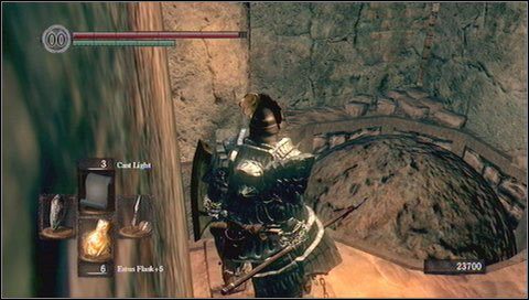 Po drugiej stronie zbieramy Covetous Gold Serpent Ring - Sens Fortress (2) | Opis przejścia Dark Souls - Dark Souls - poradnik do gry