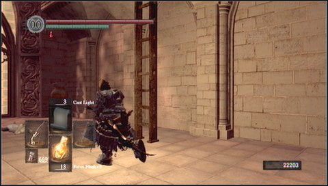 Czeka nas bardzo problematyczna sprawa - musimy przejść po wąskich deskach pod sufitem i przy okazji zabijać ninja - Anor Londo (2) | Opis przejścia Dark Souls - Dark Souls - poradnik do gry