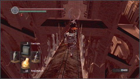Następny fragment jest wyjątkowo trudny - musimy dostać się dwoma przęsłami w górę pod ostrzałem potężnych kuszników - Anor Londo (3) | Opis przejścia Dark Souls - Dark Souls - poradnik do gry