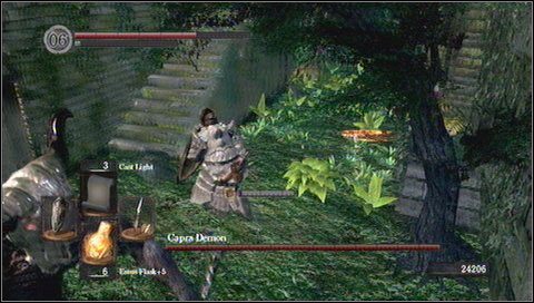 Krok 1 - wbiegamy na arenę i przeskakujemy na schody po lewej. - Capra Demon | Jak zabić bossa w Dark Souls - Dark Souls - poradnik do gry