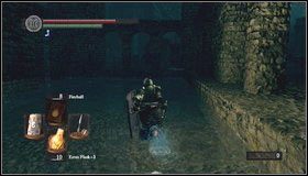 Na końcu zaglądamy w dół - powinniśmy zobaczyć kawałek muru, a poniżej kładkę - Four Kings | Jak zabić bossa w Dark Souls - Dark Souls - poradnik do gry