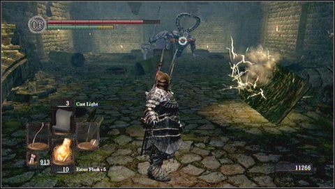 Podczas niektórych spotkań z demonem możemy schować się za elementami otoczenia - Bonus - Titanite Demon | Jak zabić bossa w Dark Souls - Dark Souls - poradnik do gry