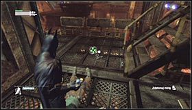 To nie koniec problemów, bo już po tym jak zaalarmujesz wrogów o swojej obecności będą oni co pewien czas rozkładali miny na patrolowanych przez siebie ścieżkach #1 - Znajdź Jokera w hucie | Główny wątek Batman Arkham City - Batman: Arkham City - poradnik do gry