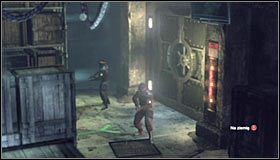 Nie radziłbym się śpieszyć, odczekując po każdym udanym ataku aż przeciwnicy zbadają okolicę i powrócą do standardowych patrolów - Włam się do głównego skarbca i zdobądź łupy | Misje Kobiety-Kota - Batman: Arkham City - poradnik do gry