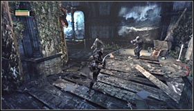 Zachowaj ostrożność, bo okoliczny korytarz pilnowany jest przez trzech uzbrojonych przeciwników - Zabierz Dwóm Twarzom łup Kobiety-Kota w muzeum | Misje Kobiety-Kota - Batman: Arkham City - poradnik do gry