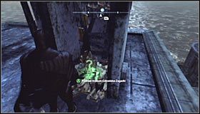 Załącz tryb detektywa, dzięki czemu zauważysz, że drewnianą przeszkodę można zniszczyć z pomocą wybuchowego żelu #1 - Mila Rozrywki - Trofea Batmana (01-04) | Zagadki w Batman Arkham City - Batman: Arkham City - poradnik do gry