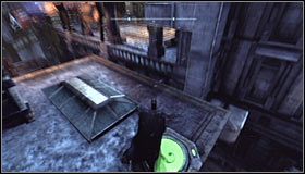 Poszybuj na północny-wschód #1, lądując na płycie naciskowej znajdującej się na północ od trofeum #2 - Mila Rozrywki - Trofea Batmana (31-37) | Zagadki w Batman Arkham City - Batman: Arkham City - poradnik do gry