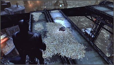 Odszukaj siano na samej górze mostu zwodzonego (powyższy screen) i zeskanuj je - Mila Rozrywki - Zagadki słowne | Zagadki w Batman Arkham City - Batman: Arkham City - poradnik do gry