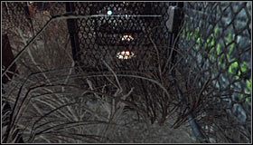 W lewo skręć po dotarciu w pokazane na screenie #1 miejsce - Dzielnica przemysłowa - Trofea Batmana (01-07) | Zagadki w Batman Arkham City - Batman: Arkham City - poradnik do gry