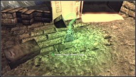 Skorzystaj z północnych schodów prowadzących na peron i po dotarciu na miejsce rozejrzyj się za kratką szybu wentylacyjnego #1 - Metro - Trofea Batmana (01-07) | Zagadki w Batman Arkham City - Batman: Arkham City - poradnik do gry