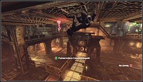 Rozejrzyj się za trofeum, które przyczepiono do balkoniku #1 - Huta - Trofea Kobiety-Kota | Zagadki w Batman Arkham City - Batman: Arkham City - poradnik do gry