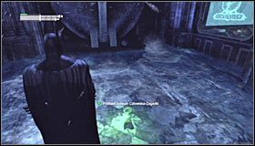 Zauważ, że zniszczenie puszki doprowadziło do częściowego podniesienia się środkowej (zachodniej) kraty #1 - Muzeum - Trofea Batmana (01-10) | Zagadki w Batman Arkham City - Batman: Arkham City - poradnik do gry