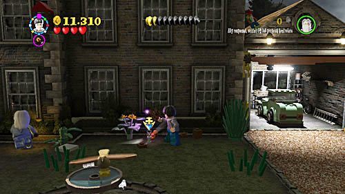 Kolejny znajdziemy w jednym z kubłów na śmieci, musimy zniszczyć wszystkie - Przerwana emerytura | Opis przejścia - Rok 6 | LEGO Harry Potter Lata 5-7 - LEGO Harry Potter: Lata 5-7 - poradnik do gry