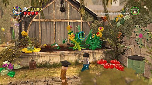 Kiedy kwiaty się rozsuną niszczymy agresywną roślinę, niezbędne będą dwa strzały - Felix Felicis | Opis przejścia - Rok 6 | LEGO Harry Potter Lata 5-7 - LEGO Harry Potter: Lata 5-7 - poradnik do gry
