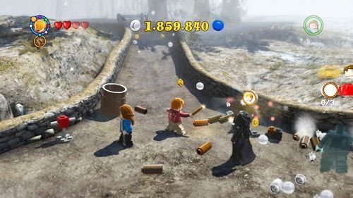 Droga do Hogsmead - na drodze znajdziemy kosz, stojący na przeciw siedzącej sowy pocztowej - Dodatkowe sztony postaci - Hogwart (1) | Dodatkowe znajdźki | LEGO HP Lata 5-7 - LEGO Harry Potter: Lata 5-7 - poradnik do gry
