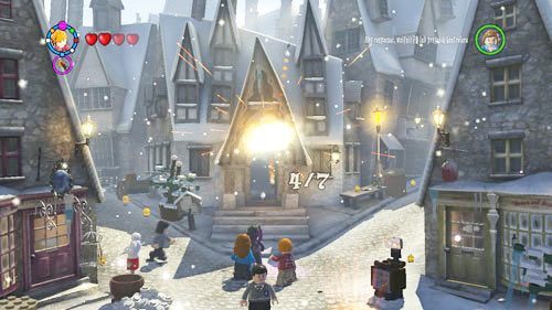 Wioska Hogsmead - przy wejściu do pubu Three Broomsticks, znajduje się siedem zwisających sopli - Dodatkowe sztony postaci - Hogwart (1) | Dodatkowe znajdźki | LEGO HP Lata 5-7 - LEGO Harry Potter: Lata 5-7 - poradnik do gry
