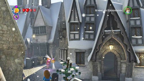 Wioska Hogsmeade - po wyjściu z pubu Three Broomsticks kierujemy się scieżką na lewo - Dodatkowe sztony postaci - Hogwart (1) | Dodatkowe znajdźki | LEGO HP Lata 5-7 - LEGO Harry Potter: Lata 5-7 - poradnik do gry